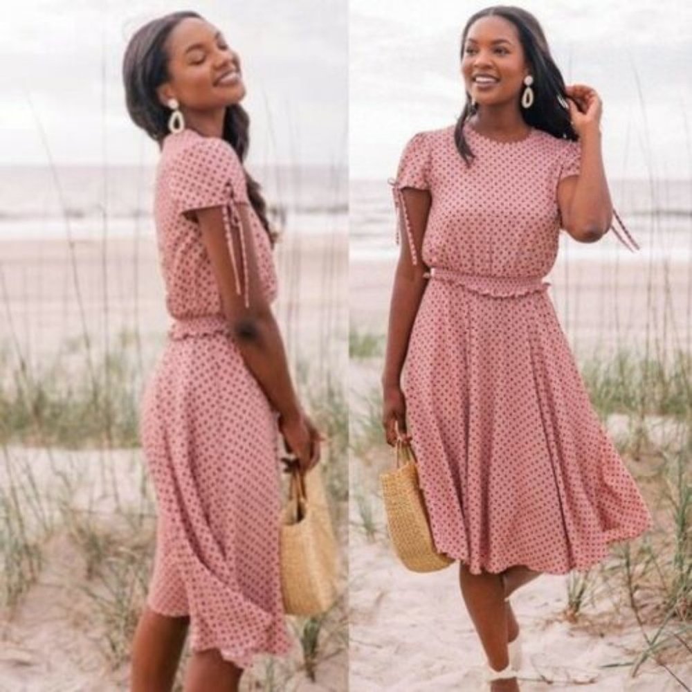 Gal Meets Glam Corrine